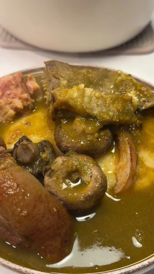 Abunuabunu (Ghanaian Green Soup)