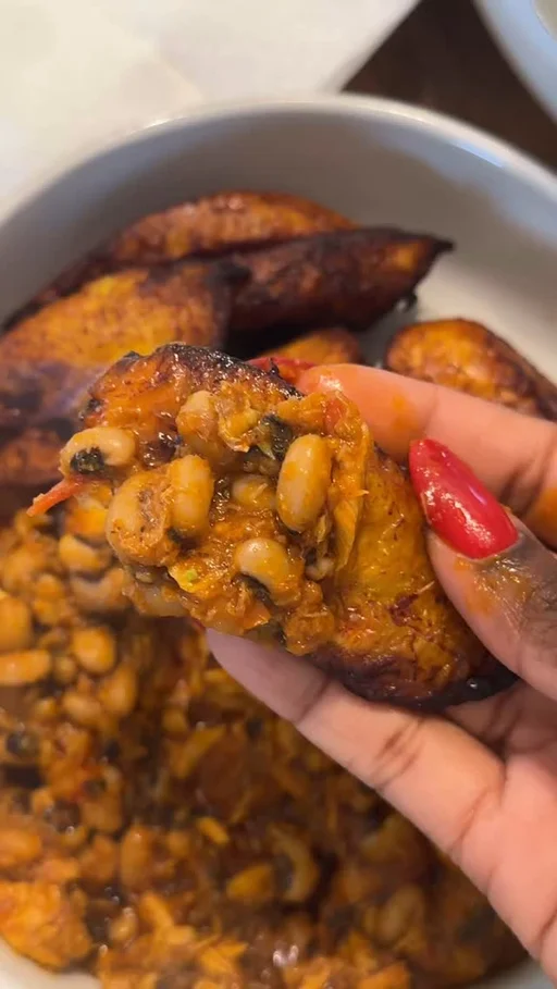 Ghanaian Beans Stew With Fried Plantain (Red Red)